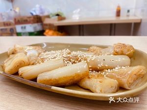 Uncle Qiu's Food Shop