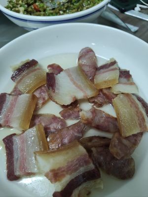 Blood Duck Restaurant (Market Pedestrian Street Store)