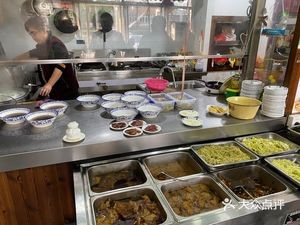 Changshou Yihong Noodle House (Jiahua Yuting Store)