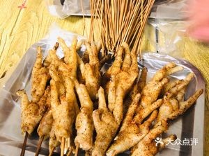 Dongshan Lao Zhang Grilled Meat Skewers