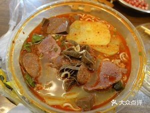 Chongqing Sanxia Hot Pot (Mengjia Garden Community Store)