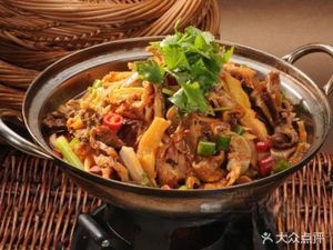 Yingjia Home-style Cuisine (Yihe Garden Branch)