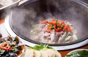 Little Couple Earth Pot Chicken (Changshan Branch)