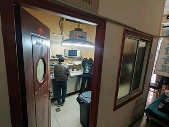 Nanyang Pandan Chicken Rice (Changshan Store)