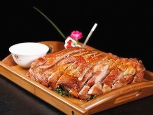 Lao Che Yangrou Longxia Guan (Tian'e Lake Store)