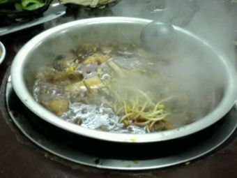 Shishan Spicy Chicken Fish Pot