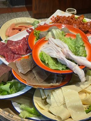 Lao Banzhang Chongqing Street Food Hot Pot