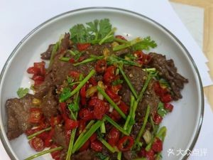 Yi Jia Sichuan Cuisine (Wangzhuang Store)