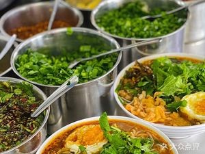 Gao Ji Traditional Small Pot Rice Noodles