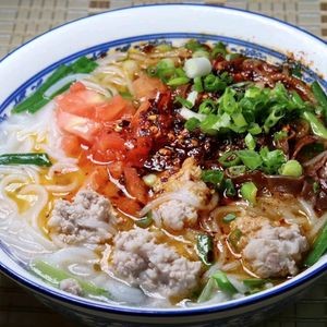 Old Zhou's Zhenxiong Famous Foods (Yingxiang -故乡的云 Branch)