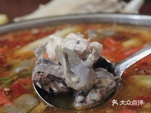Dali Qiaoyue Chicken Hot Pot