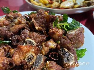 Lv Caodun Restaurant