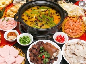 Pickled Cabbage Pork Trotter Hot Pot with Tianma Ham Chicken (Shanghai · ASEAN Business Building Branch)