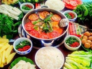 Yang's Fuyuan Sour Cabbage Pork Trotters
