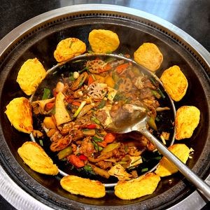 土灶香柴火鸡(呈贡店)