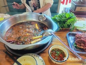 Derundao Old Jar Sichuan Pickled Beef (Dounan Yinshi Garden Store)