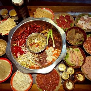 石坝子老火锅(呈贡众和东苑店)
