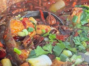 Hui Ge Stone Pot Fish