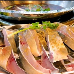 Qingzhen Fudian Garden · Hulala Fish with Pickled Cabbage and Beef (Longquan Junyuan Branch)