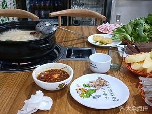 Dayangyuan Zhaotong Herbal Ham and Mushroom Chicken (Fubao Branch)
