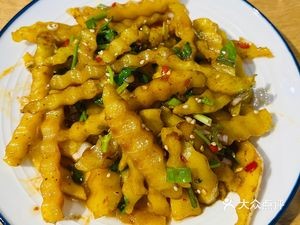 Yiliang Local Cuisine Collection