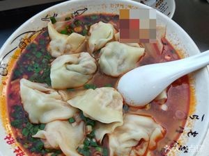 Sour Cabbage Red Bean Pork Trotter Hot Pot (Jintun Garden North District Branch)