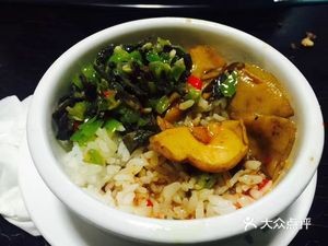 Qian's Farmhouse Garden