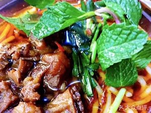 Weixiangfeng Old Yuxi Beef Rice Noodles