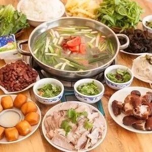 Guizhou Aromatic Sour Pork Trotter (Liushugarden Store)