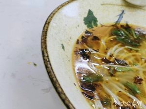 Rongshan He Shui Cheng Lamb Rice Noodles (Lianran Street Store)