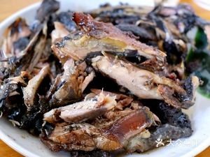 Lincang Chicken Rice Noodles (Holiday Bay Branch)