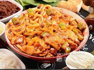 Huo Bao Bao · Xinjiang Fried Rice Noodles (Sunshine Apartment Branch)