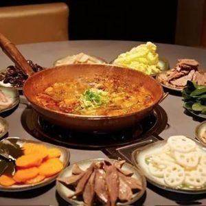 Qingzhen Linbao Beef and Yibao Fire Pit Beef (Rixin Road Branch)