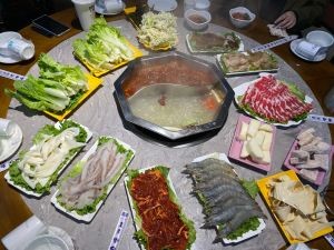 Chongqing Zeng Paozi Fresh Hot Pot (Kunyang Store)