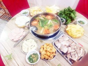 Qian Fu Fuyuan Red Bean Sour Pork Feet Hot Pot (Jinxing Community Branch)
