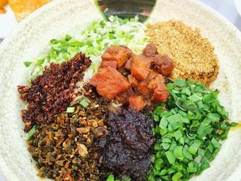 Guandu Special Small Pot Rice Noodles (26th Branch)