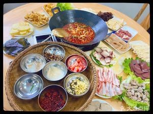 Xiao Qian Gui · Street Food Hot Pot · Guizhou Crispy Pot (Haile International Branch)