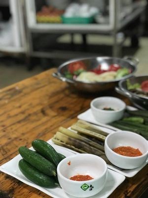 Yu Lao Menghai Roasted Chicken