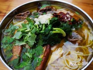 Milei Ma-style Braised Chicken Rice Noodles (Longhui Road Store)