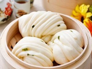 Ancient Method Steamed Dumplings, Clay Pot Porridge, Soup Dumplings