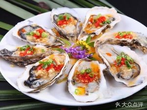 Zhaotong Xiao Rou Chuan (Wealth Center Branch)