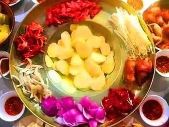 Juyi Yuan Potatoes with Noodles (Xiaobanqiao Branch)