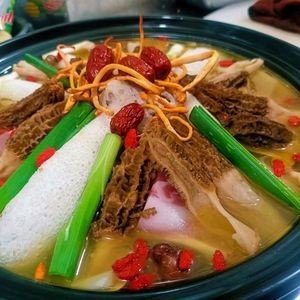 Jun Ge Wild Mushroom Hot Pot (Yundada West Road Branch)