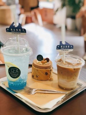 Apple West Coffee Shop