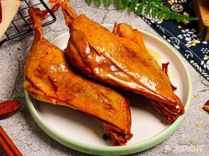 Laisiya Authentic Longjiang Pig Trotter Rice