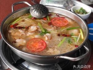 Fuyuan Suancai Earth Pig Foot Hot Pot Lijiang Wild Yam Preserved Pork Rib (Xibaa Branch)