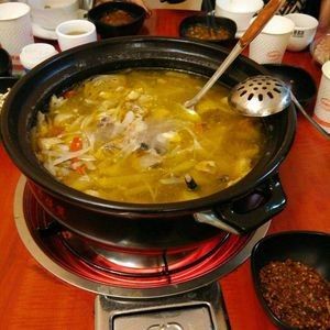 Xundian Qingyi Sour Soup Chicken (Haikou Branch)