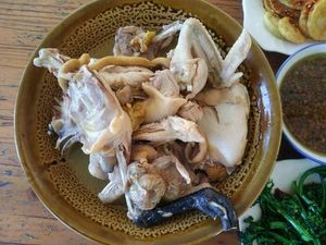 Gulü Shunlin Garden Farmhouse Chicken with Sichuan Pepper