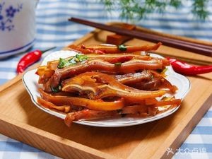 Doudou Pig Foot Rice (Dianchi Weicheng Platinum Store)