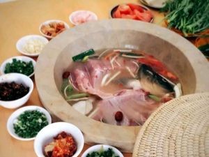 Fuxian Lake Steamed Fish Mushroom Garden